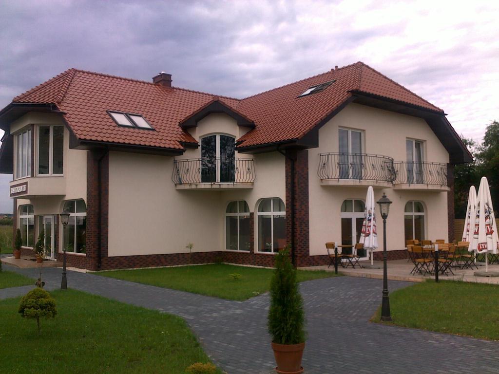 Rezydencja Lux Рева Екстериор снимка